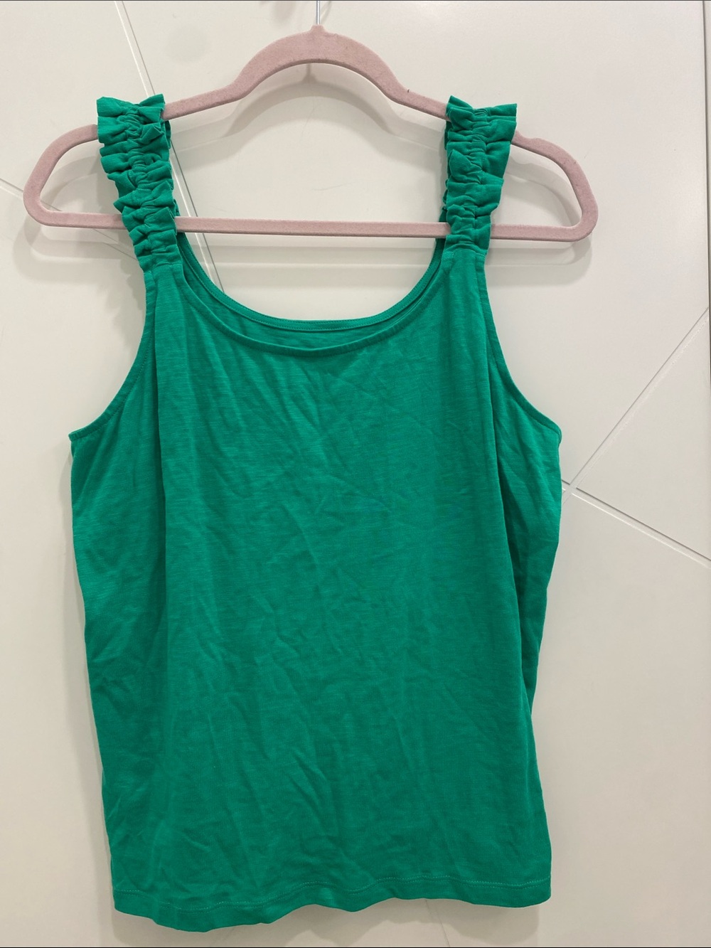Ricki’s Emerald Green Ruffle Strap Tank M - Picture 3 of 9